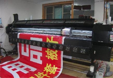 合山喷绘广告分辨率是多少？